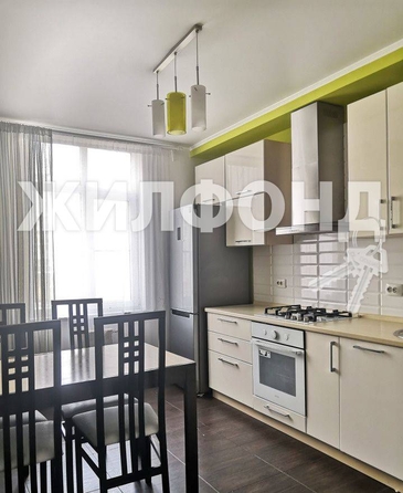 
   Продам 2-комнатную, 54 м², Тюльпанов ул, 41Е

. Фото 1.