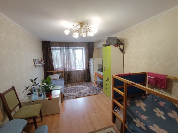 
   Продам 3-комнатную, 64 м², Крымская ул, 177

. Фото 1.