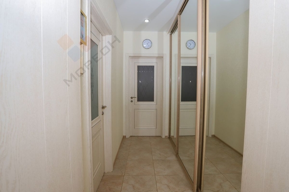 
   Продам 2-комнатную, 61.8 м², Сергея Есенина ул, 133

. Фото 20.