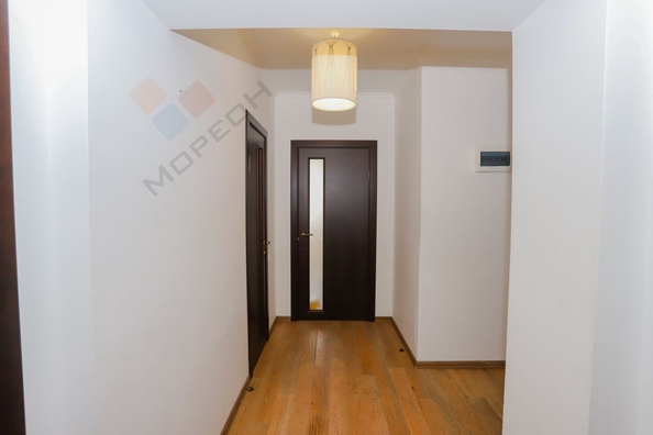 
   Продам 2-комнатную, 57.3 м², Агрохимическая ул, 138 лит А

. Фото 8.