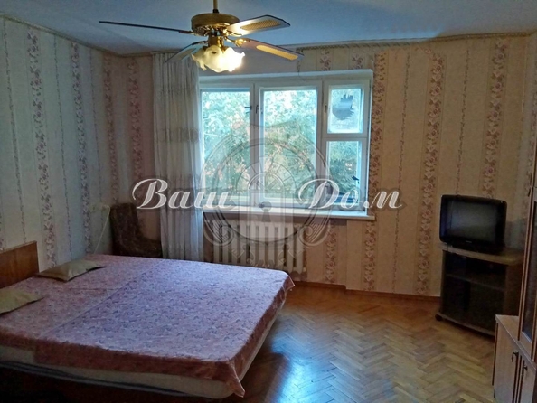 
   Продам 3-комнатную, 65.1 м², Короленко ул, 6

. Фото 10.