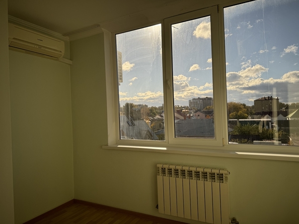 
   Продам 3-комнатную, 120 м², Краснозеленых ул, 29/12

. Фото 12.