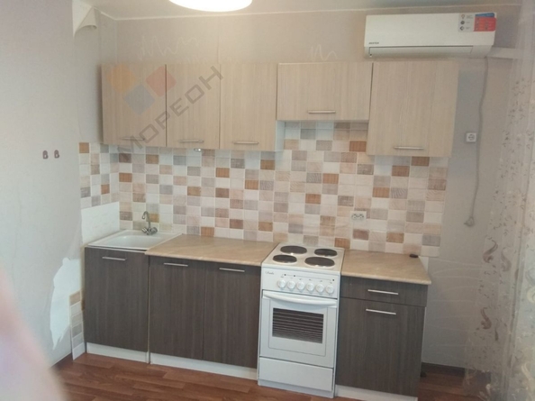 
   Продам 1-комнатную, 37.3 м², Героев-Разведчиков ул, 34

. Фото 5.