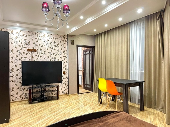 
   Продам 2-комнатную, 65 м², Краснодарская ул, 66В

. Фото 2.