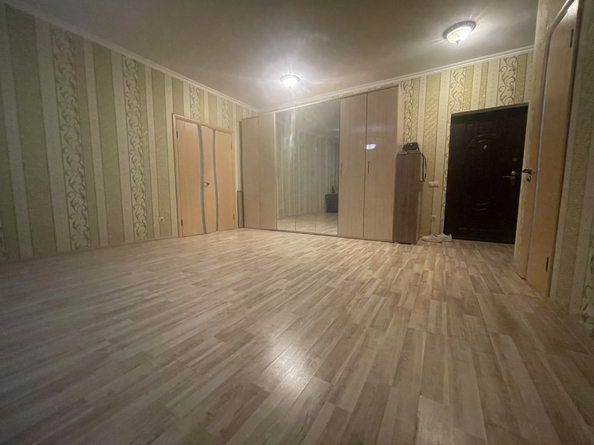 
   Продам 2-комнатную, 78 м², Ленина ул, 183

. Фото 16.