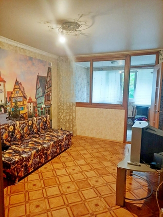 
   Продам 2-комнатную, 50 м², Трунова пер, 5

. Фото 1.