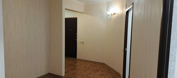 
   Продам 3-комнатную, 100 м², Первомайская ул, 19

. Фото 4.