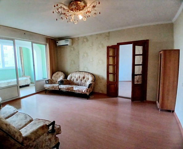 
   Продам 4-комнатную, 92 м², Ленина ул, 143

. Фото 2.