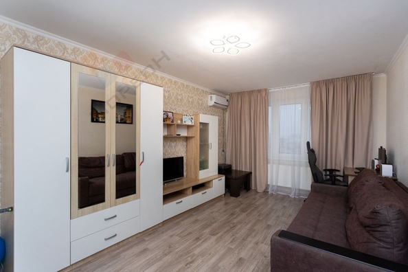 
   Продам 1-комнатную, 37.9 м², Черкасская ул, 60/1

. Фото 4.