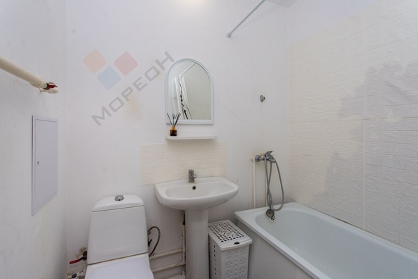 
   Продам 1-комнатную, 37.9 м², Черкасская ул, 60/1

. Фото 8.