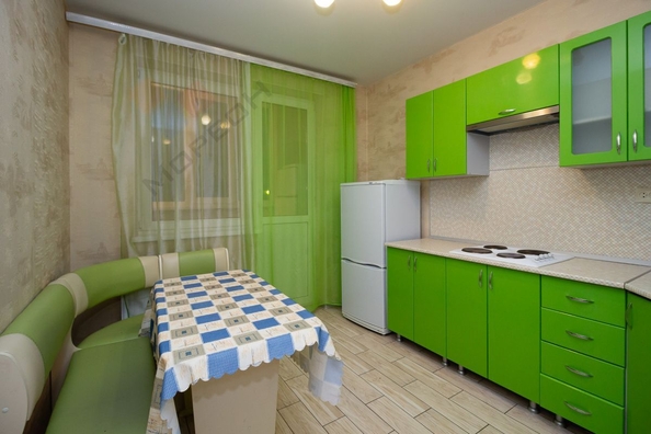 
   Продам 1-комнатную, 34.8 м², Селезнева ул, 4/10

. Фото 3.