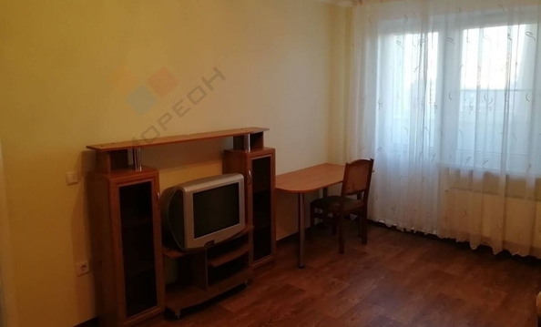 
   Продам 1-комнатную, 37.5 м², Артюшкова В.Д. ул, 5

. Фото 3.