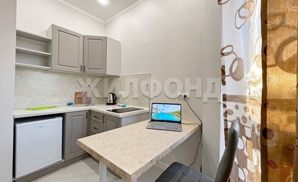 
   Продам студию, 24.6 м², Прибрежная ул, 10

. Фото 2.