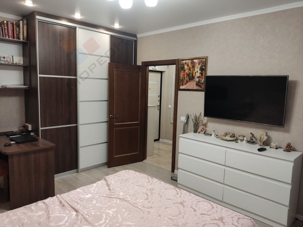 
   Продам 1-комнатную, 36.7 м², Мачуги В.Н. ул, 4/2

. Фото 3.