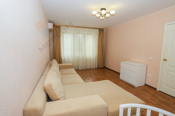 
   Продам 1-комнатную, 37.4 м², Героев-Разведчиков ул, 28

. Фото 5.