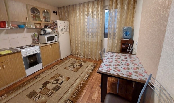 
   Продам 1-комнатную, 37.4 м², Котлярова Н.С. ул, 7

. Фото 2.