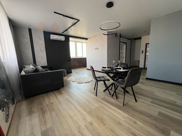 
   Продам 2-комнатную, 54.4 м², Железнодорожная ул, 23/1

. Фото 1.