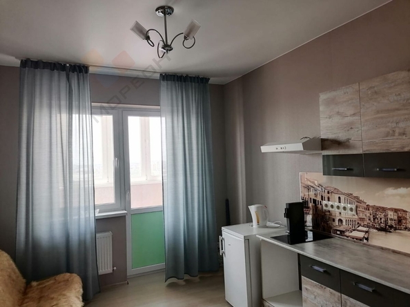 
   Продам 1-комнатную, 51 м², Октябрьская ул, 181/2к1

. Фото 3.