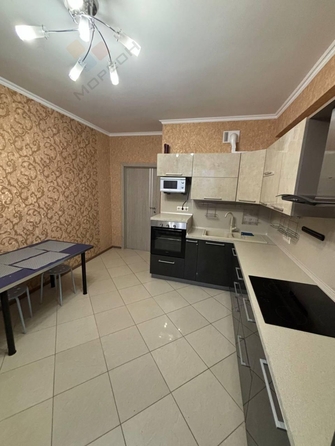 
   Продам 3-комнатную, 83.4 м², Петра Метальникова ул, 13

. Фото 2.