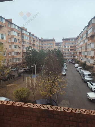 
   Продам 1-комнатную, 27.3 м², Сергея Есенина ул, 151

. Фото 9.