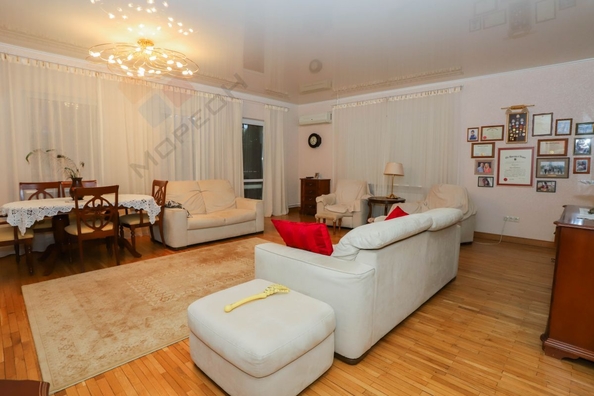 
   Продам дом, 142.4 м², Краснодар

. Фото 3.