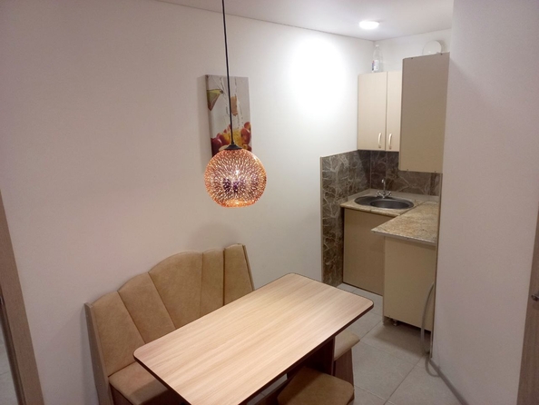 
   Продам 2-комнатную, 30 м², Краснозеленых ул, 29/12

. Фото 3.