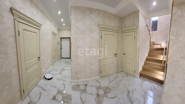 
   Продам дом, 170 м², Краснодар

. Фото 9.