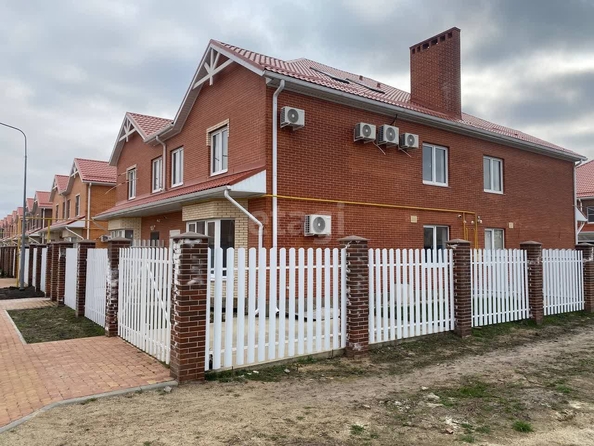 
   Продам таунхаус, 160 м², Краснодар

. Фото 31.