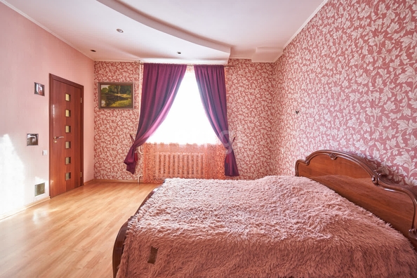 
   Продам дом, 250 м², Краснодар

. Фото 18.