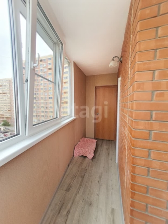 
   Продам 2-комнатную, 65.5 м², Репина пр-д, 5

. Фото 4.