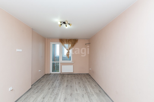 
   Продам 2-комнатную, 60.5 м², Командорская ул, 9/1

. Фото 1.