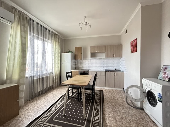 
   Продам 2-комнатную, 61.4 м², Харьковская ул, 77/1

. Фото 3.