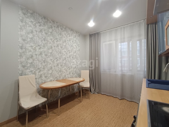 
   Продам 2-комнатную, 57.5 м², Владимирская ул, 1/1

. Фото 4.