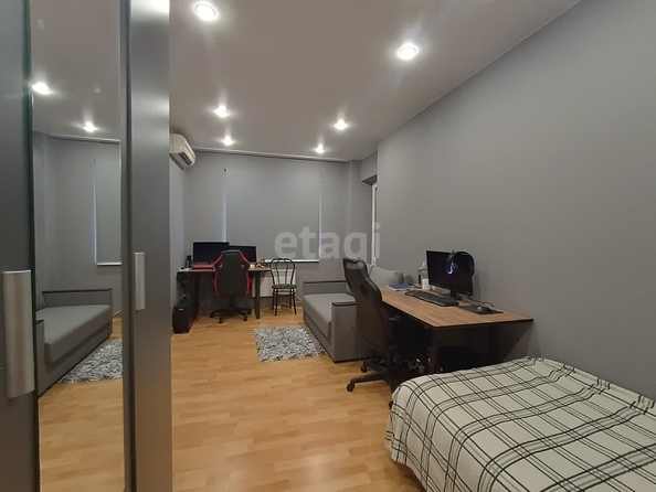 
   Продам 2-комнатную, 57.5 м², Владимирская ул, 1/1

. Фото 5.