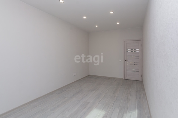 
   Продам 2-комнатную, 80 м², Любимово мкр, 18

. Фото 11.