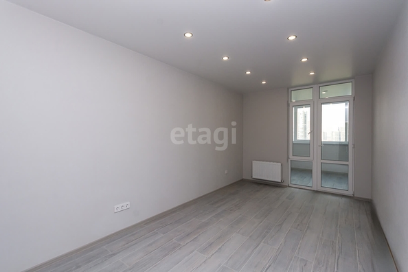 
   Продам 2-комнатную, 80 м², Любимово мкр, 18

. Фото 19.