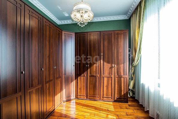 
   Продам 3-комнатную, 270 м², Баварская ул, 8

. Фото 23.