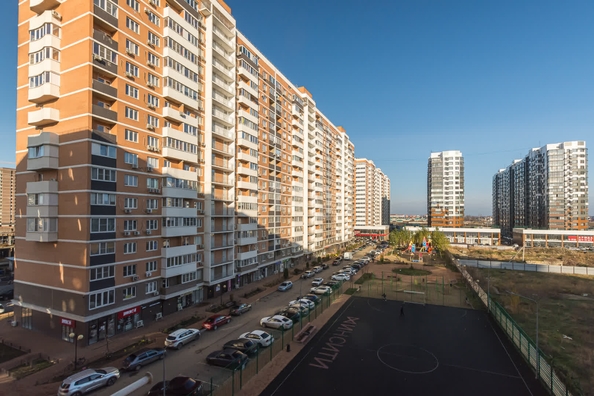 
   Продам 3-комнатную, 74.5 м², Командорская ул, 5/2

. Фото 15.