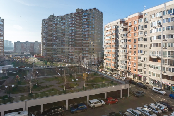 
   Продам 3-комнатную, 74.5 м², Командорская ул, 5/2

. Фото 28.