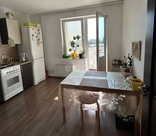 
   Продам 1-комнатную, 37.8 м², Ставропольская ул, 107/9

. Фото 2.