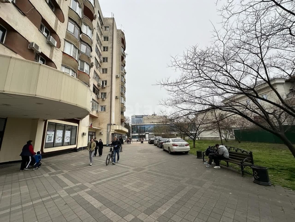 
   Продам 3-комнатную, 81.9 м², Рашпилевская ул, 32

. Фото 25.