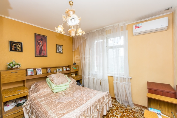 
   Продам 4-комнатную, 78.5 м², Симферопольская ул, 18

. Фото 9.