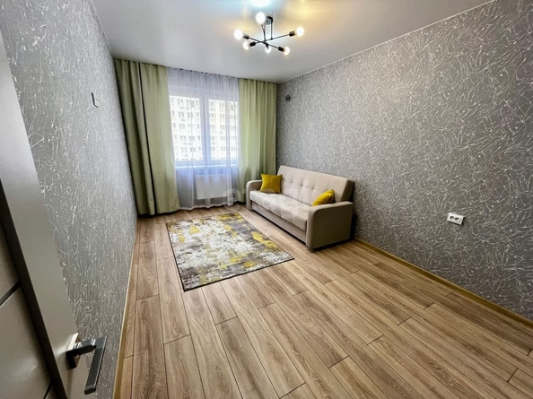 
   Продам 1-комнатную, 33.6 м², Заполярная ул, 39/5

. Фото 3.