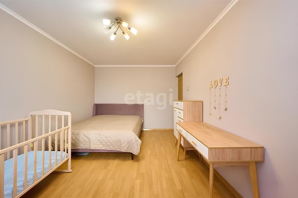 
   Продам 1-комнатную, 37.8 м², Черкасская ул, 62/1

. Фото 2.