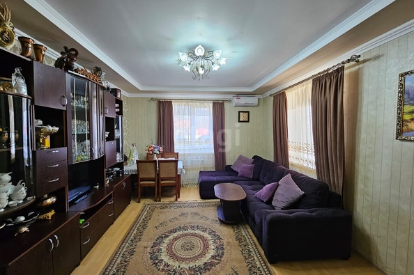 
   Продам 3-комнатную, 76.5 м², Лиссабонская ул, 109/26

. Фото 2.