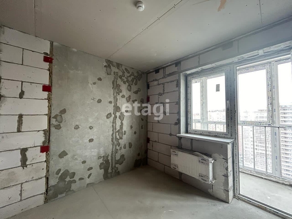 
   Продам 1-комнатную, 35.5 м², Героя Георгия Бочарникова ул, 2

. Фото 5.