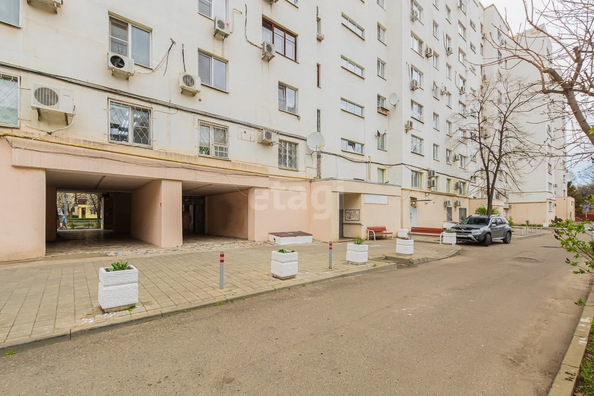 
   Продам 3-комнатную, 62.8 м², Ставропольская ул, 184

. Фото 17.