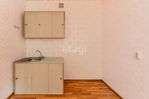 
   Продам студию, 30.2 м², Парижская ул, 21

. Фото 8.