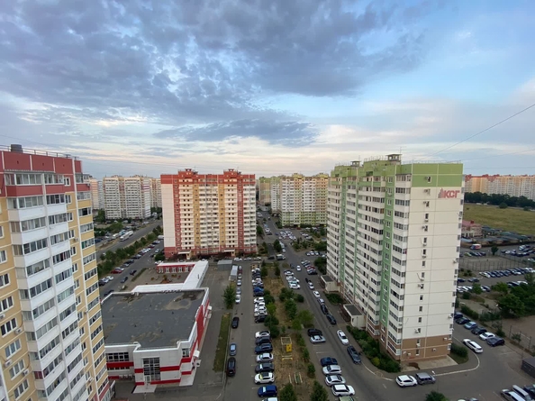 
   Продам 1-комнатную, 37.8 м², Черкасская ул, 60

. Фото 7.