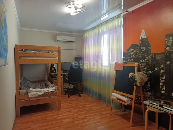 
   Продам 3-комнатную, 92.7 м², Бургасская ул, 56/1

. Фото 8.